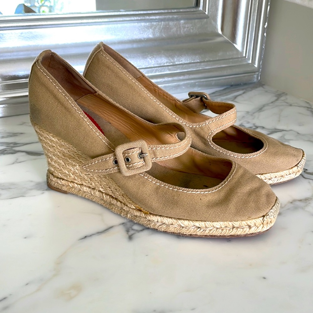 Christian Louboutin espadrille Mary Jane. Size 10.